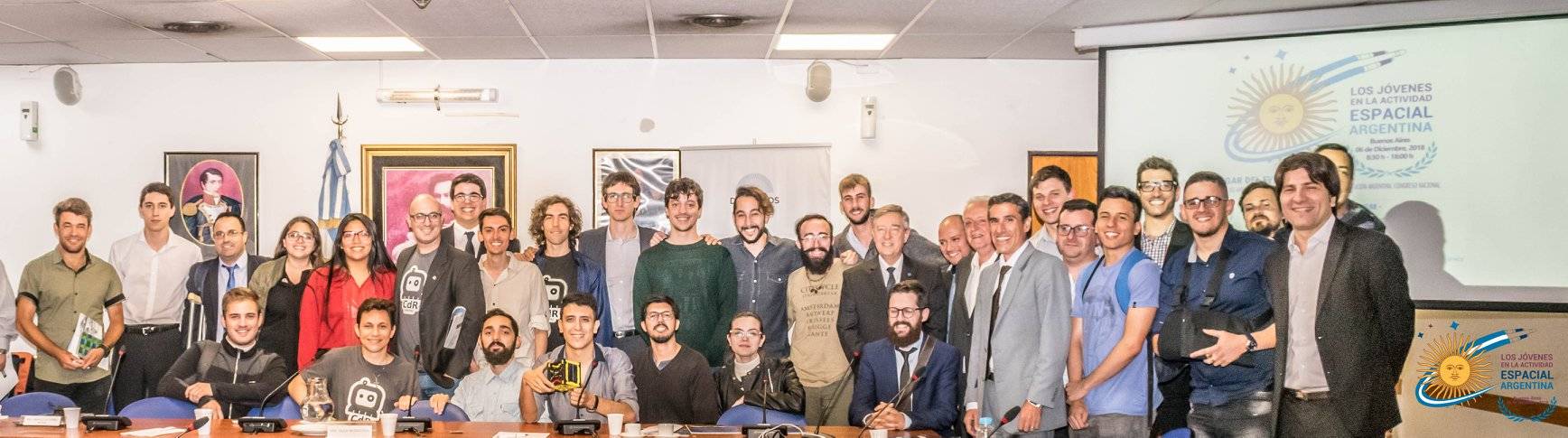 Jóvenes en la Actividad Espacial Argentina